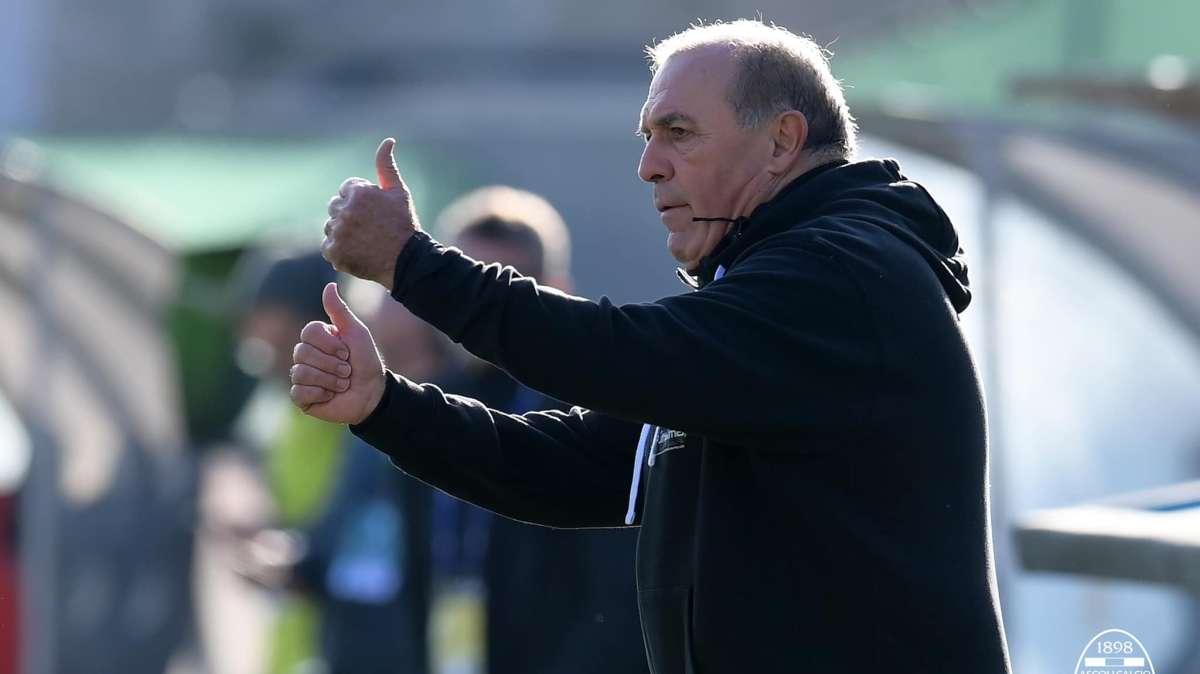 Catanzaro-Ascoli, Castori convoca 23 bianconeri