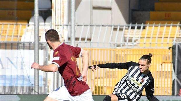 Cosenza-Ascoli, Quaranta: "Avrei voluto festeggiare il mio gol con una vittoria"