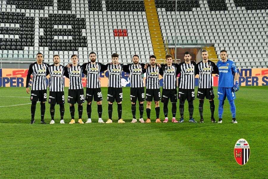 Como-Ascoli, bianconeri a caccia del tris: le probabili formazioni 