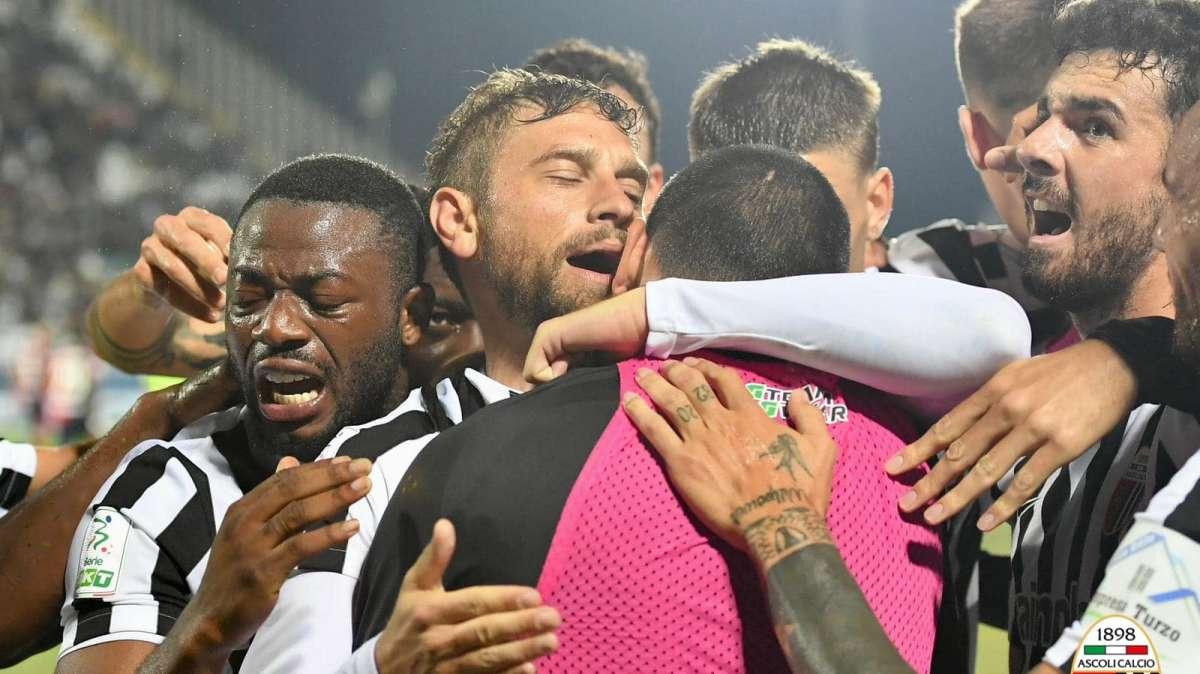 Chi sale e chi scende in Ascoli-Cagliari 2-1