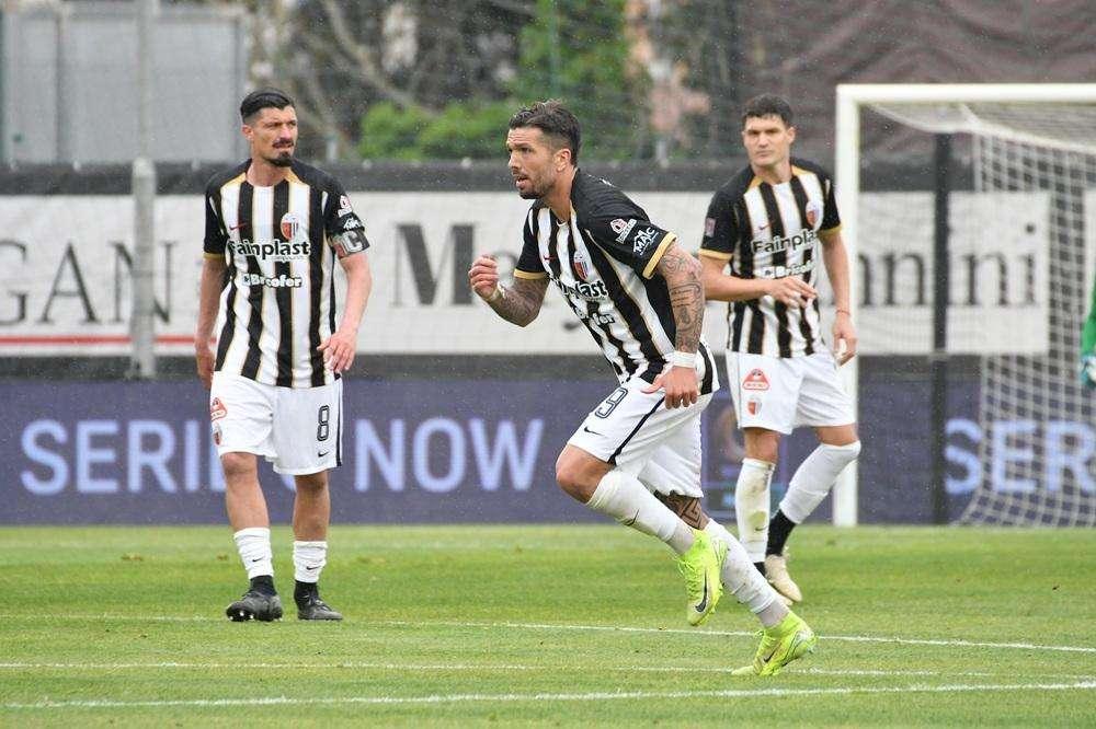 CorrAdriatico - Aloisi: "Campionato sciagurato per l'Ascoli"