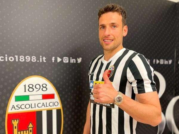 Ascoli Calcio, il saluto di Botteghin ai tifosi: "Vi aspetto allo stadio"