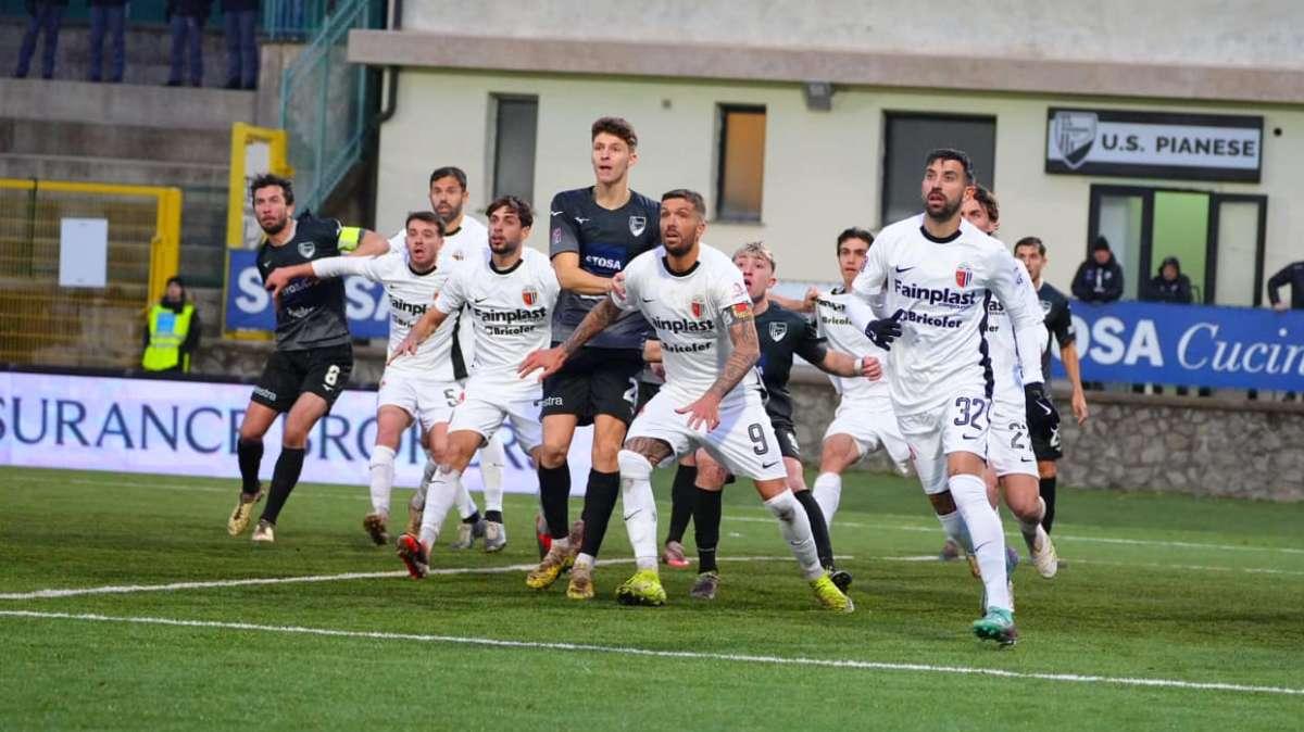 TRE COSE SU PIANESE - ASCOLI