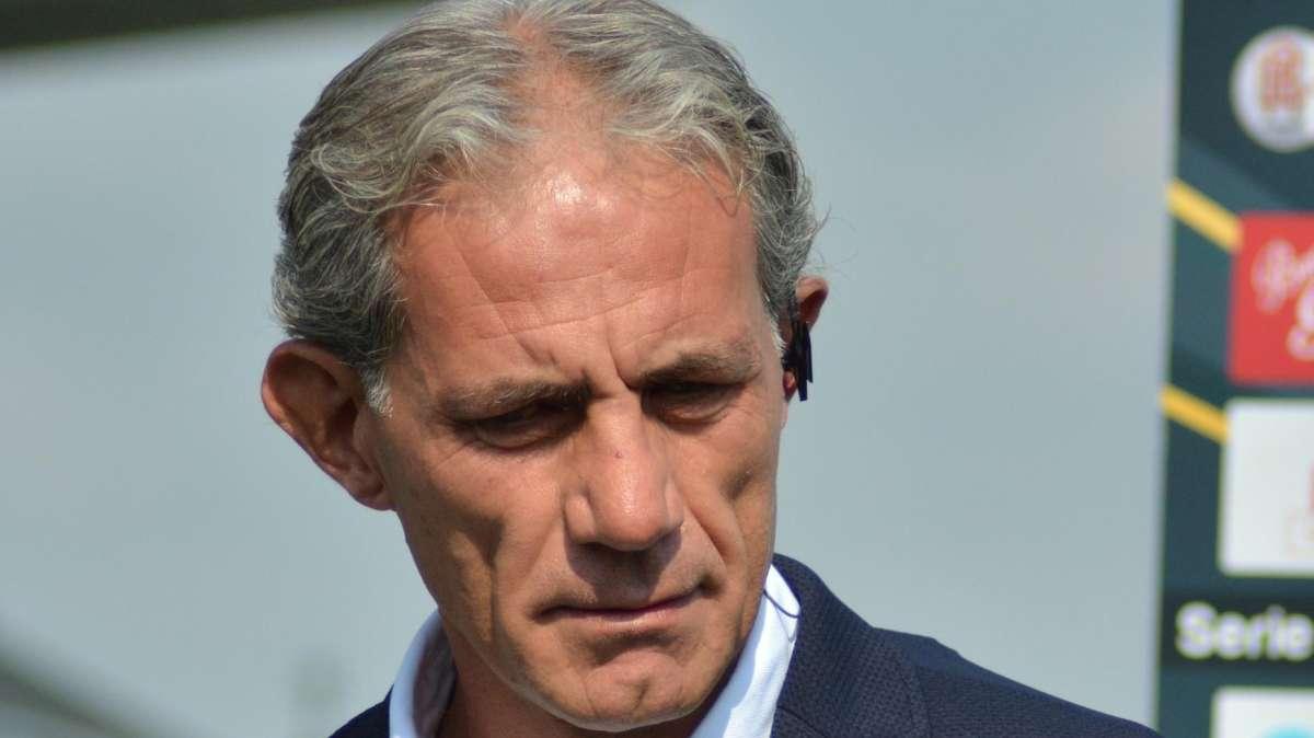 Serie B - Cosenza, esonerato l'allenatore Zaffaroni