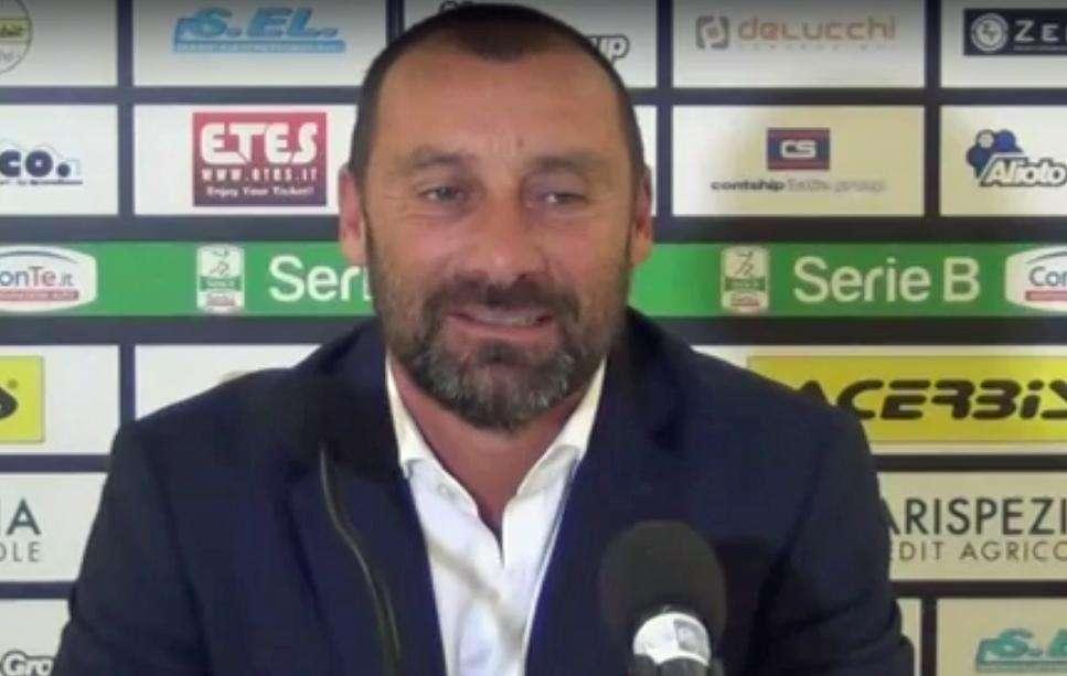 Per sostituire Tesoro l'Ascoli pensa a Fusco della Samb