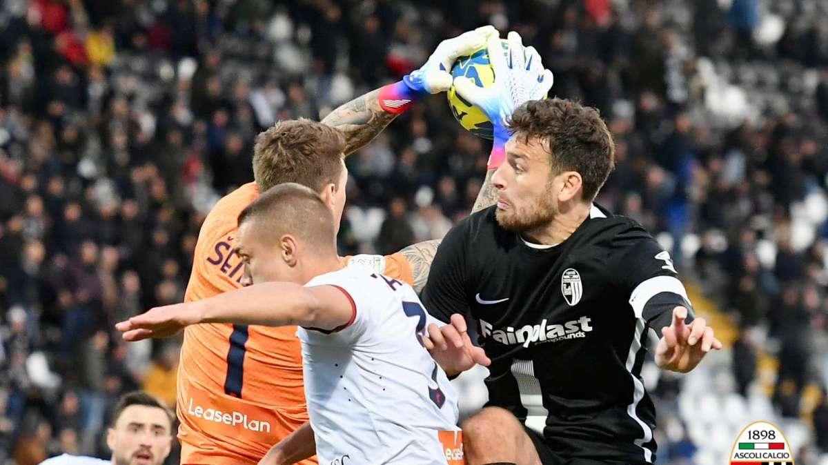 Ascoli-Genoa 0-0, le pagelle: Guarna para tutto, Botteghin baluardo della difesa. Bene i giovani, Dionisi cambia il Picchio