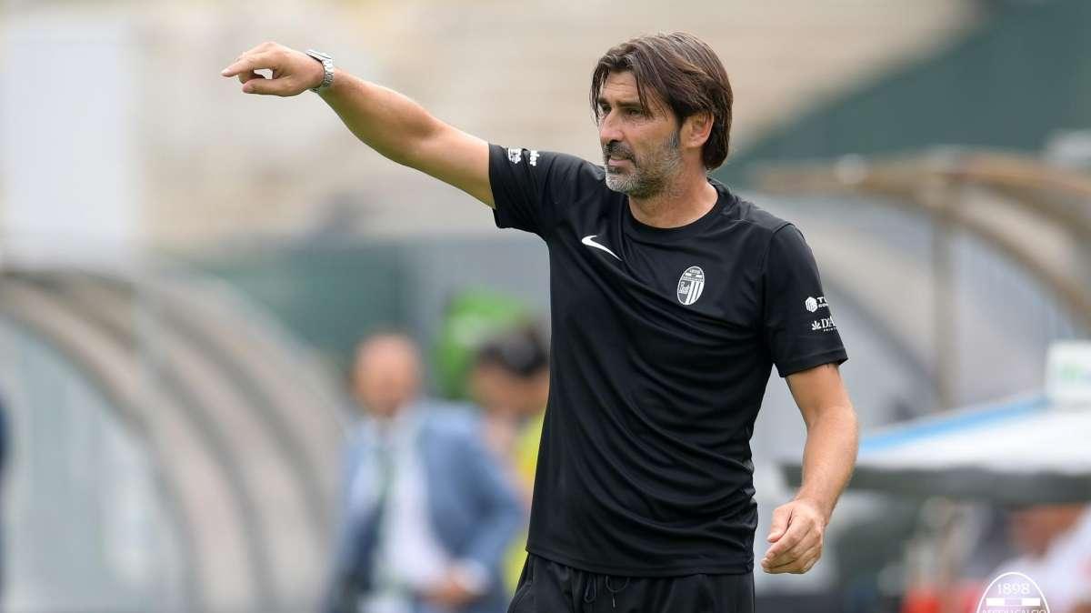 Ascoli, l'attacco ora stenta. Viali al lavoro pensando anche al mercato