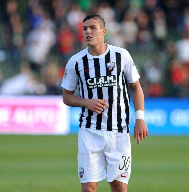 Favilli: “Cinque mesi di sofferenza, non vedo l’ora di rientrare in squadra”
