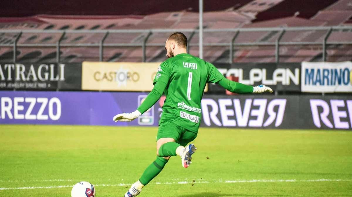 Mercato Ascoli: addio a Livieri: spazio ai giovani e al futuro con Raffaelli tra i pali