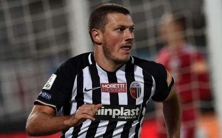 Ascoli, Ninkovic: "Non ho infranto la quarantena, sono con la mia famiglia"
