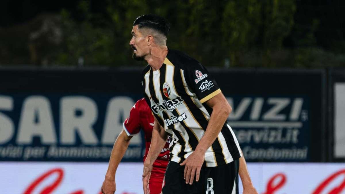 Varone: "Righi mi ha fatto sentire importante. Importante vincere e seguire Di Carlo"