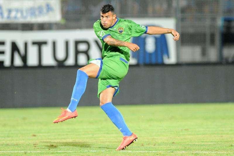 Mangia, prove tattiche di 4-3-3 