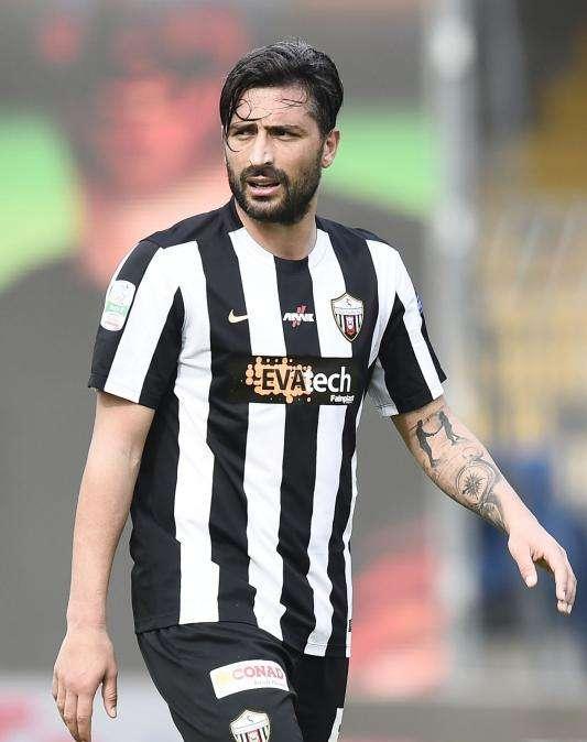 Mengoni: "Ascoli per me è casa e va difesa"