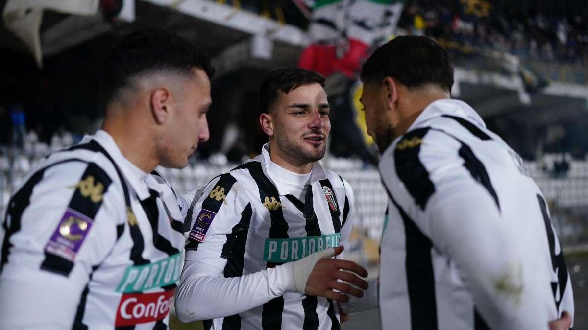 La corsia destra accende l’Ascoli: Silipo ispira, D’Uffizi colpisce e l'Ascoli torna a brillare