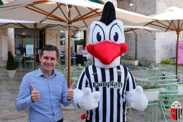 Presentata Picus la nuova mascotte dell'Ascoli 