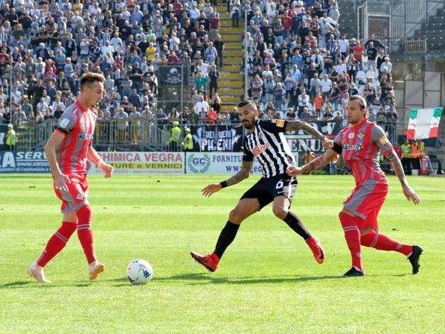 Ascoli, ripresa la preparazione: problemi per diversi bianconeri