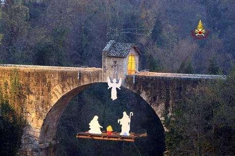 Romanticismo Bianconero: Il presepe anticipato