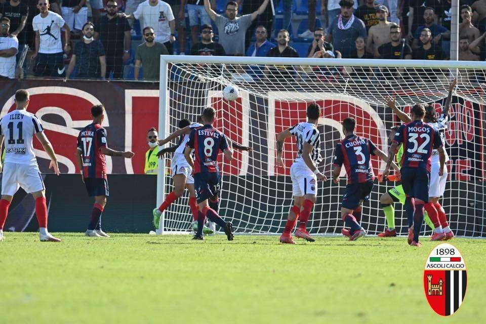 Tre cose su Crotone-Ascoli