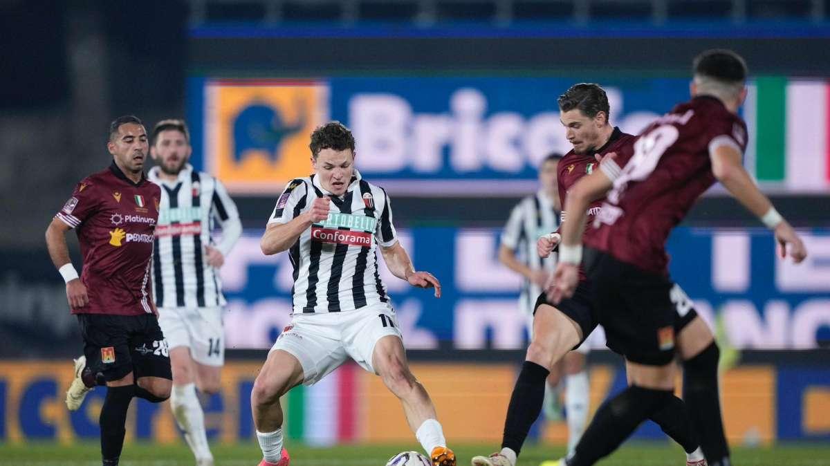 CorrAdriatico - Oviszach e Corazza in gol contro il Giulianova