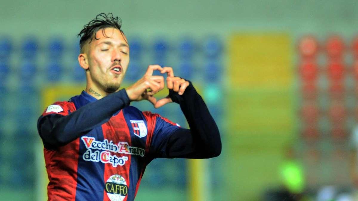Ascoli, per l'attacco piace Emmausso