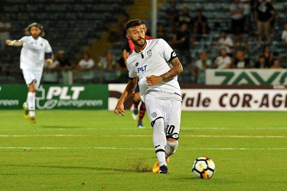 In tre per una maglia: Crimi, Halfredsson o Ingelsson?