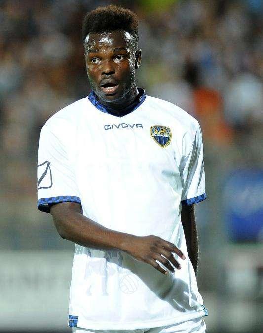 Mangni: "Il calore dei tifosi mi esalta, spero di festeggiare al più presto un gol sotto la curva con loro"
