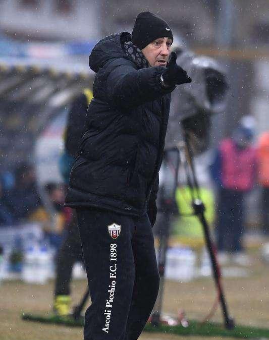 Aglietti sul rigore: "L'attaccante del Verona si è buttato"