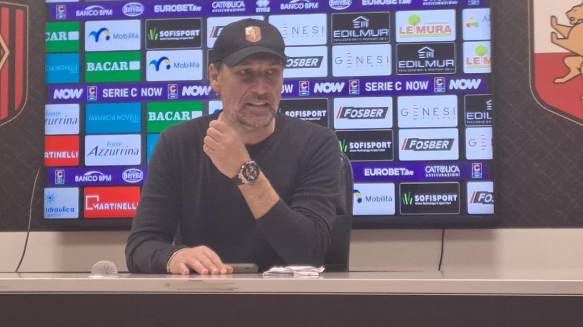 UFFICIALE - Catanzaro, Gorgone esonerato dopo il ko con l'Ascoli