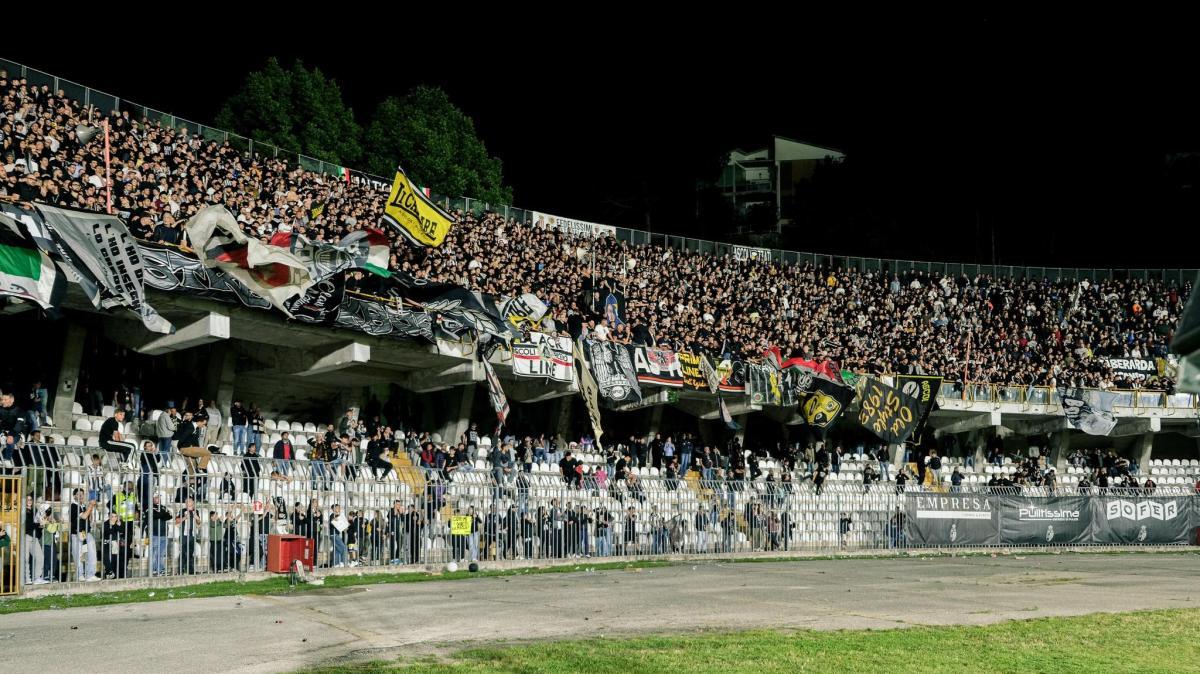 Ascoli, il segreto della rinascita: quel patto tra società e tifosi che ha riportato i bianconeri in Serie B