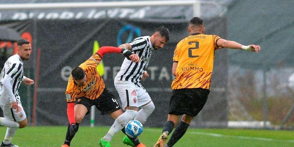 TRE COSE SU ASCOLI-BENEVENTO 0-0