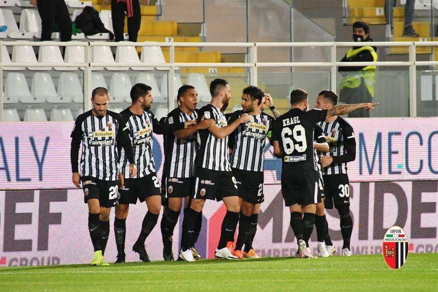 Ascoli penalizzato dagli arbitri ma niente alibi: questa squadra può solo migliorare