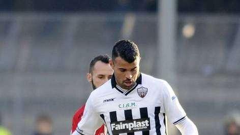 Petagna: "Ascoli città calda e tifo incredibile. Gruppo compatto non dovremo mollare"