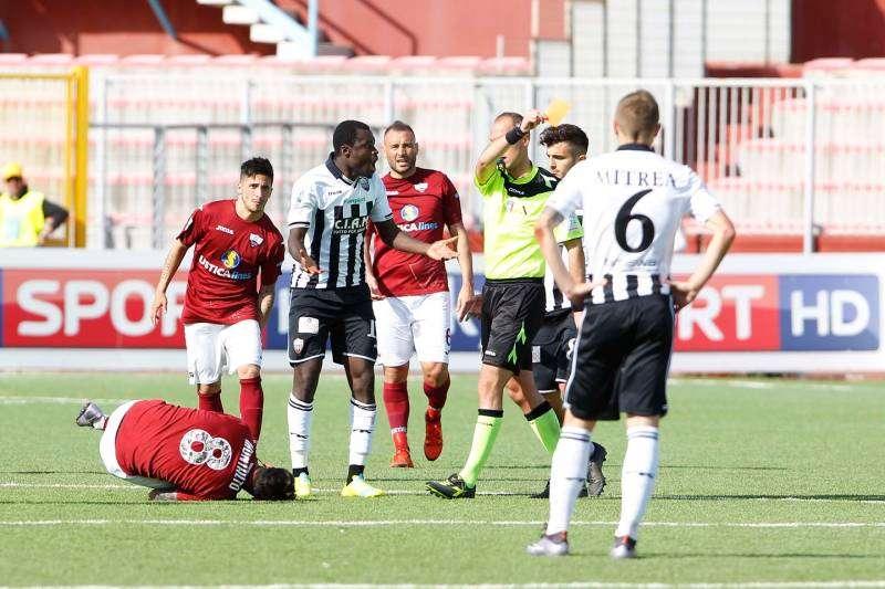 Tra rossi, ammonizioni e squalifiche Ascoli-Salernitana è la partita delle cattive