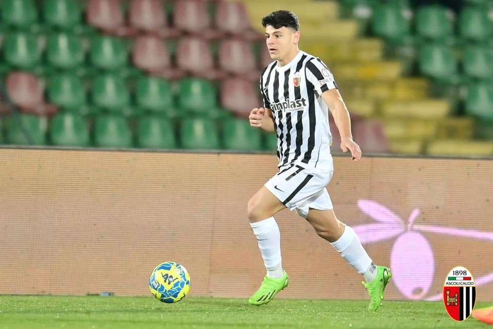UFFICIALE - Re rinnova con l'Ascoli fino al 2027 e passa al Messina