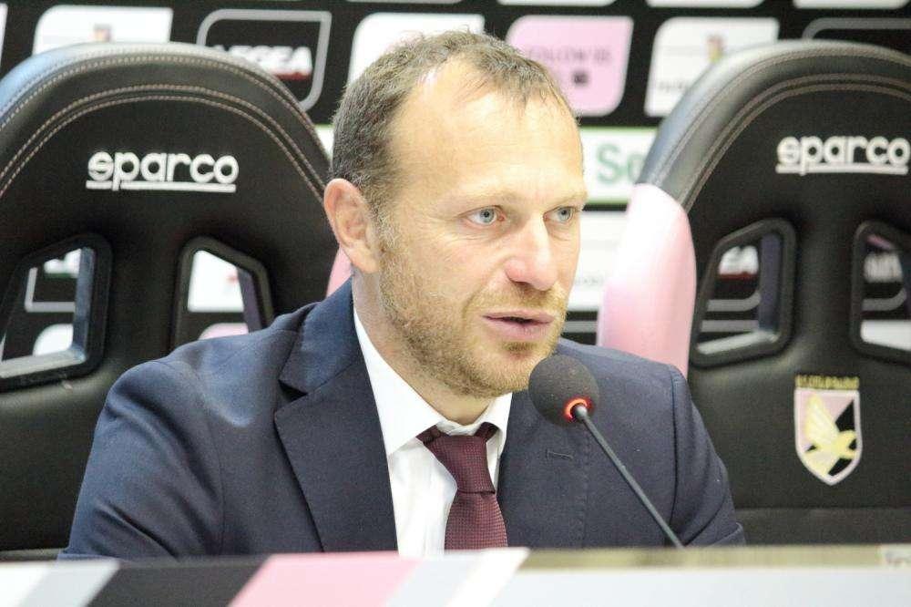 Livorno, Breda in conferenza: "Dobbiamo fare punti contro l'Ascoli"