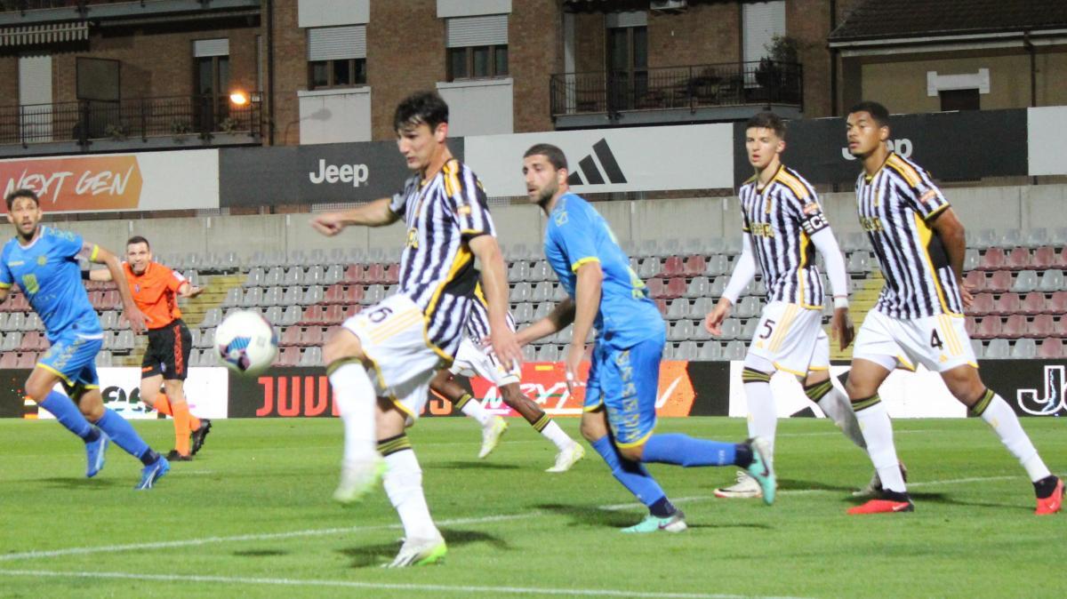 Il motore dell’Ascoli gira, ma manca lo strappo: cosa è successo a centrocampo