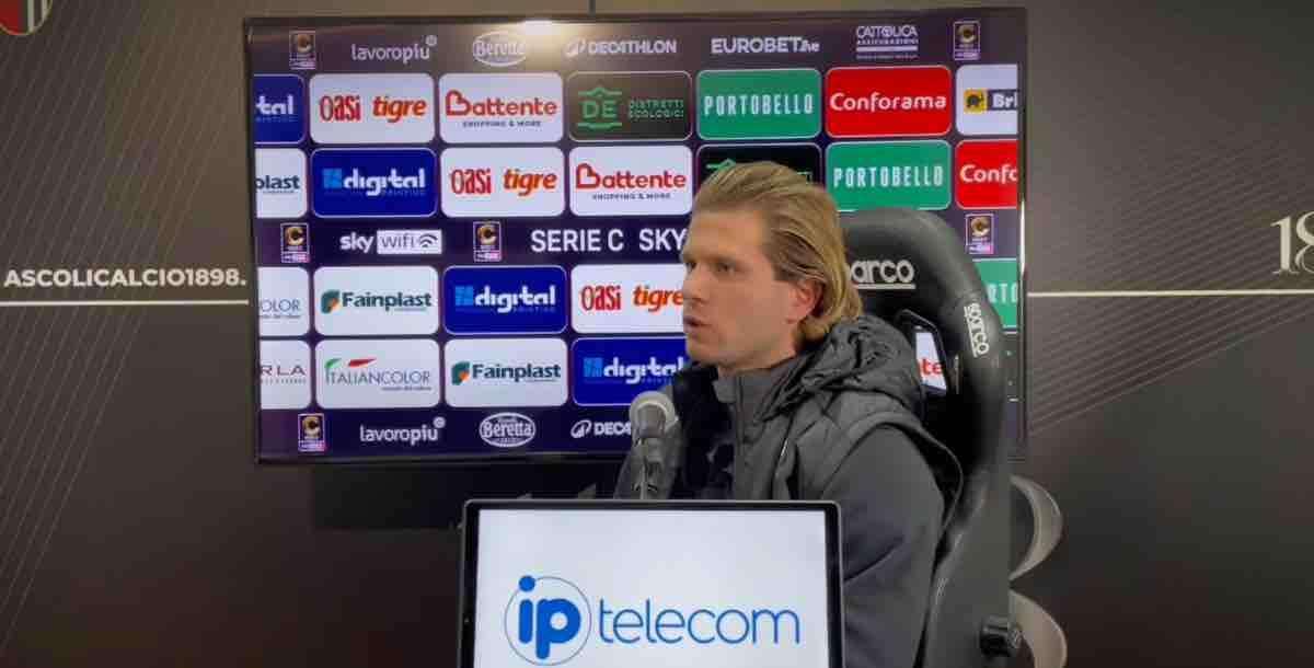 Ascoli-Livorno 3-1, Gori: "Crediamo nel secondo posto"