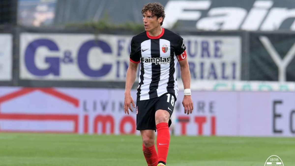 L'Ascoli dice addio a Di Tacchio che resterà in B
