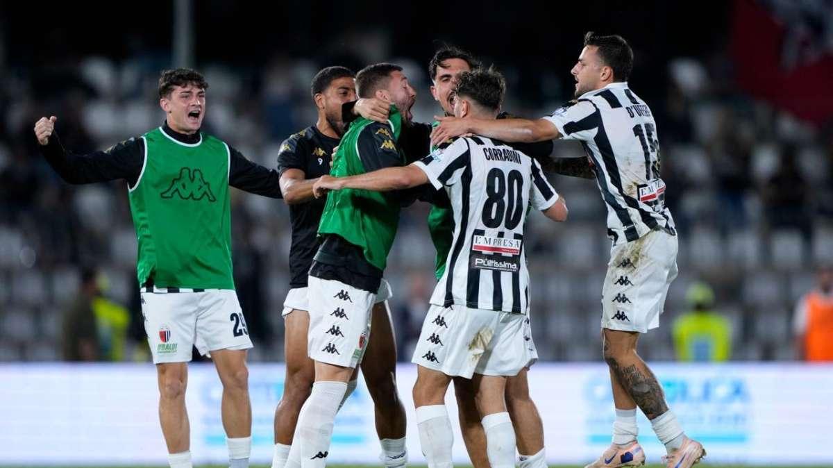 CorrAdriatico - Altro record per il Picchio sarà il club più antico della B