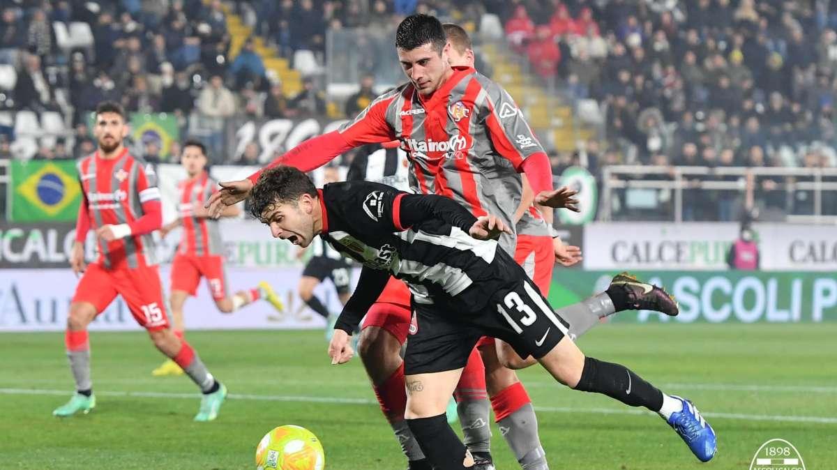 CorrAdriatico - Ascoli padrona del suo destino ma la squadra è viva