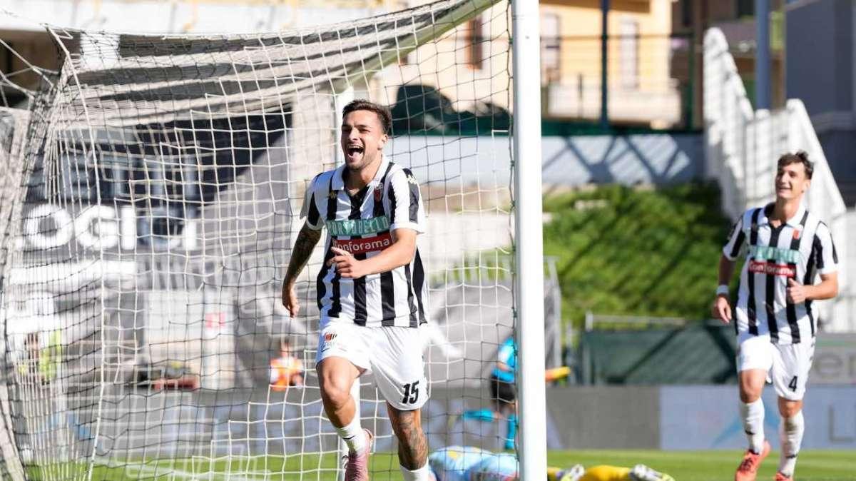 D’Uffizi trascina l’Ascoli: “Voglio vedere i tifosi piangere di gioia… e divento biondo!”