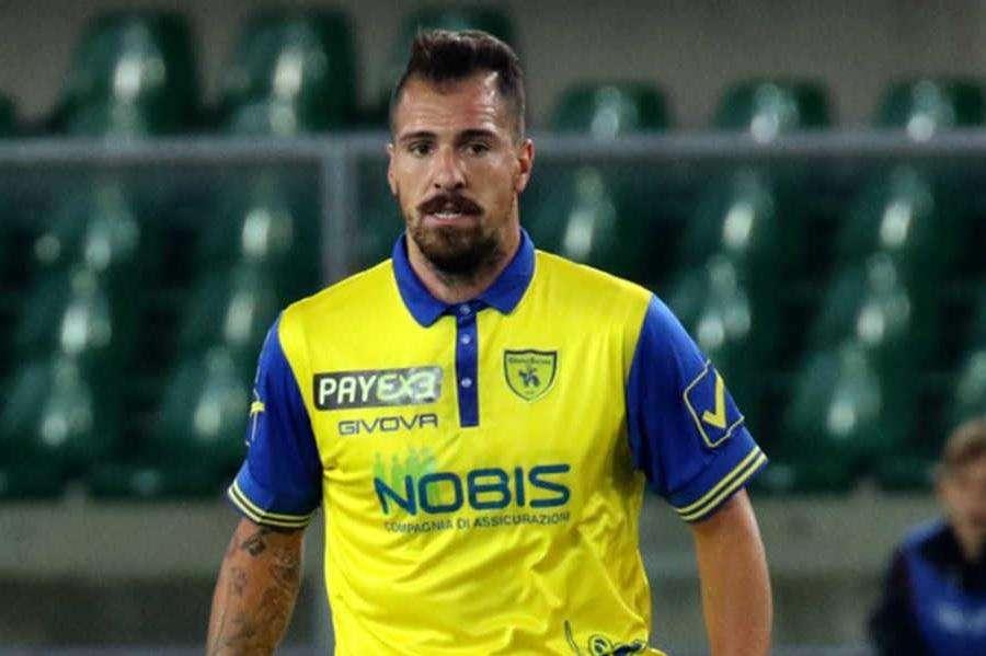 Youtvrs, Cacciatore vicino all'Ascoli