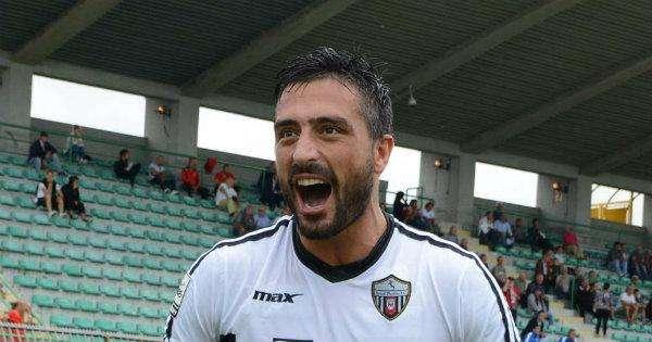 Mengoni a PicenoTime : ''Lerda ? Problemi suoi....''