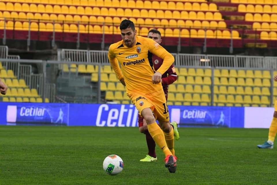 Trotta: "Piena disponibilità per la riduzione degli stipendi"
