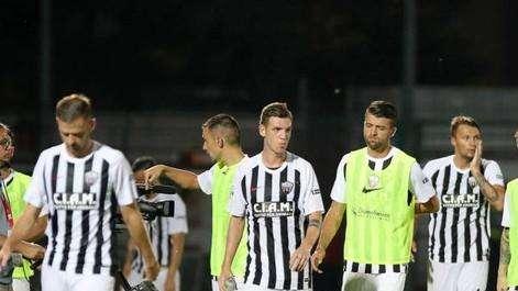 Ascoli ko: al Del Duca fa festa il Novara