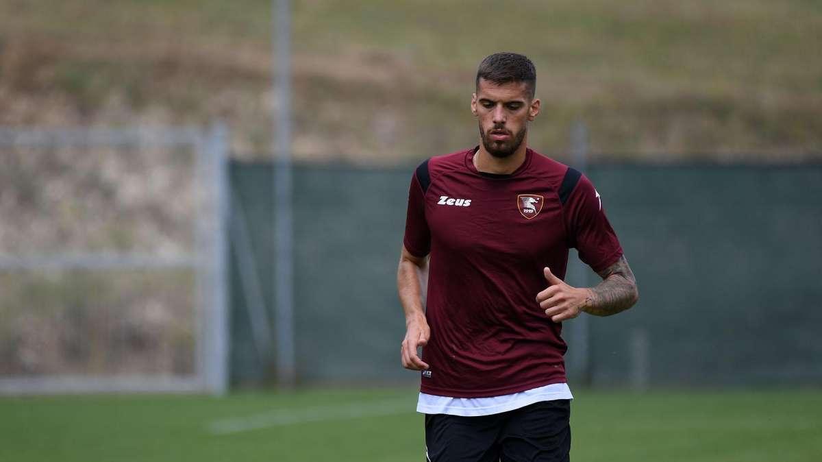 Ternana, ufficiale l'arrivo di Bogdan dalla Salernitana 