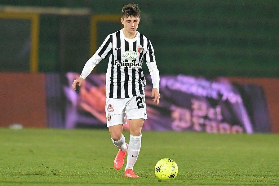 UFFICIALE - Ascoli, Palazzino ceduto al Cosenza