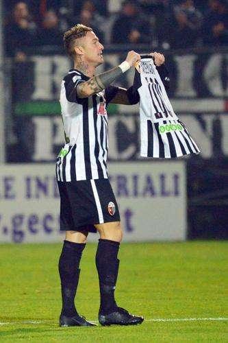 Ascoli-Spezia, Ardemagni: "Felice del centesimo gol e della vittoria. Ninkovic? E' già stato perdonato"