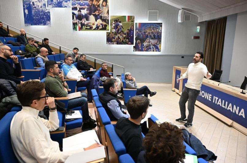 Buffon in cattedra a Coverciano al corso per Direttore sportivo: “Bisogna contaminarsi di idee”