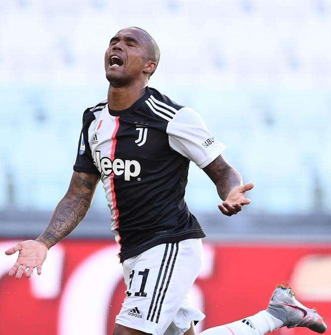 Juventus, Douglas Costa dopo il pari contro l'Atalanta: "Avanti guerrieri"
